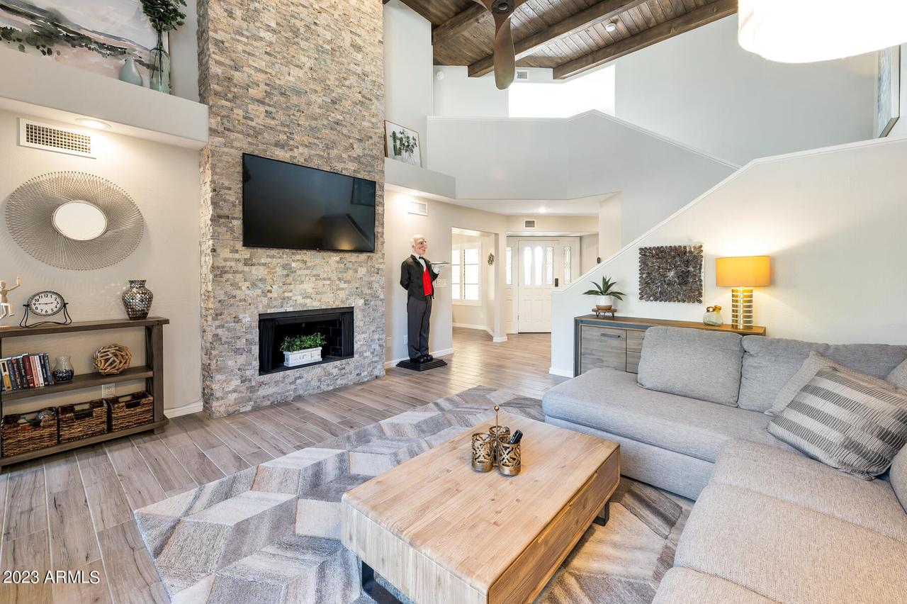 10050 E Mountainview Lake Dr. #13, Scottsdale, AZ 85258