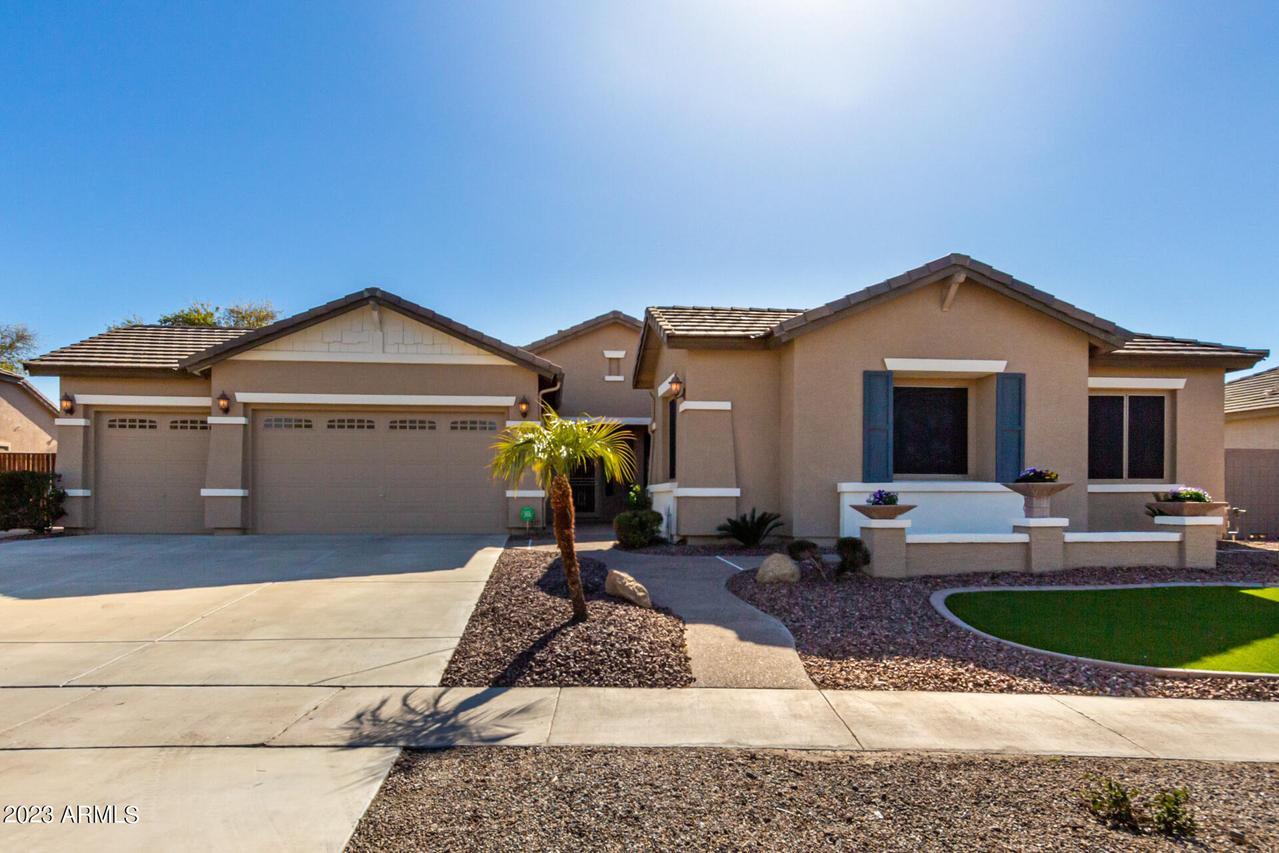 8363 W Morten Ave., Glendale, AZ 85305