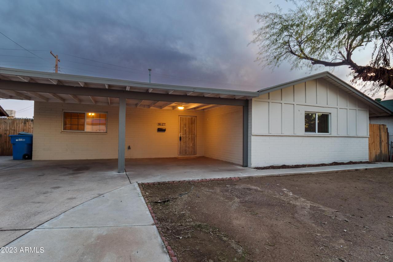 5127 W Earll Dr., Phoenix, AZ 85031