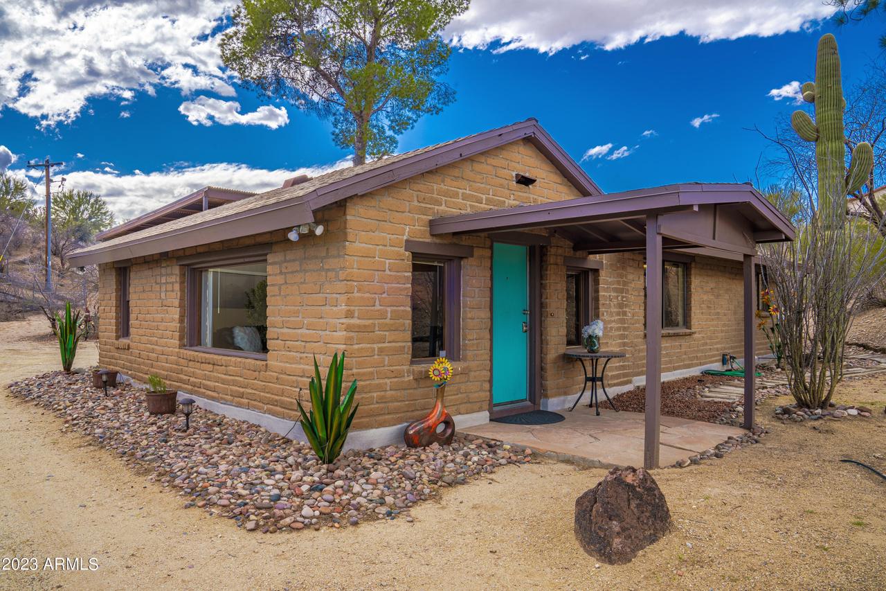 594 N Madison St., Wickenburg, AZ 85390