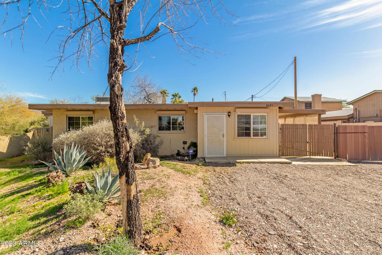 8045 N 14th St., Phoenix, AZ 85020