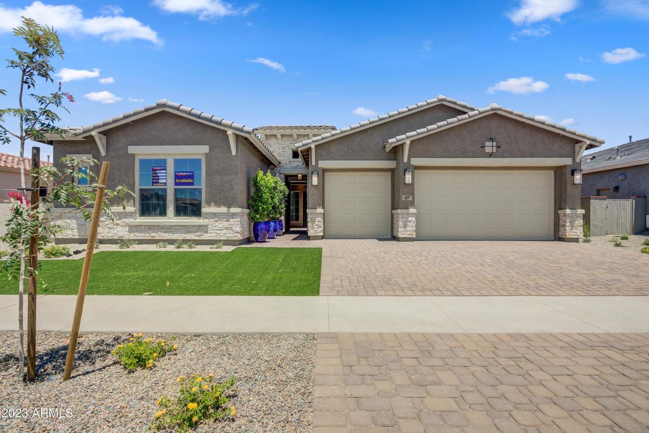 4657 S Venus, Mesa, AZ 85212