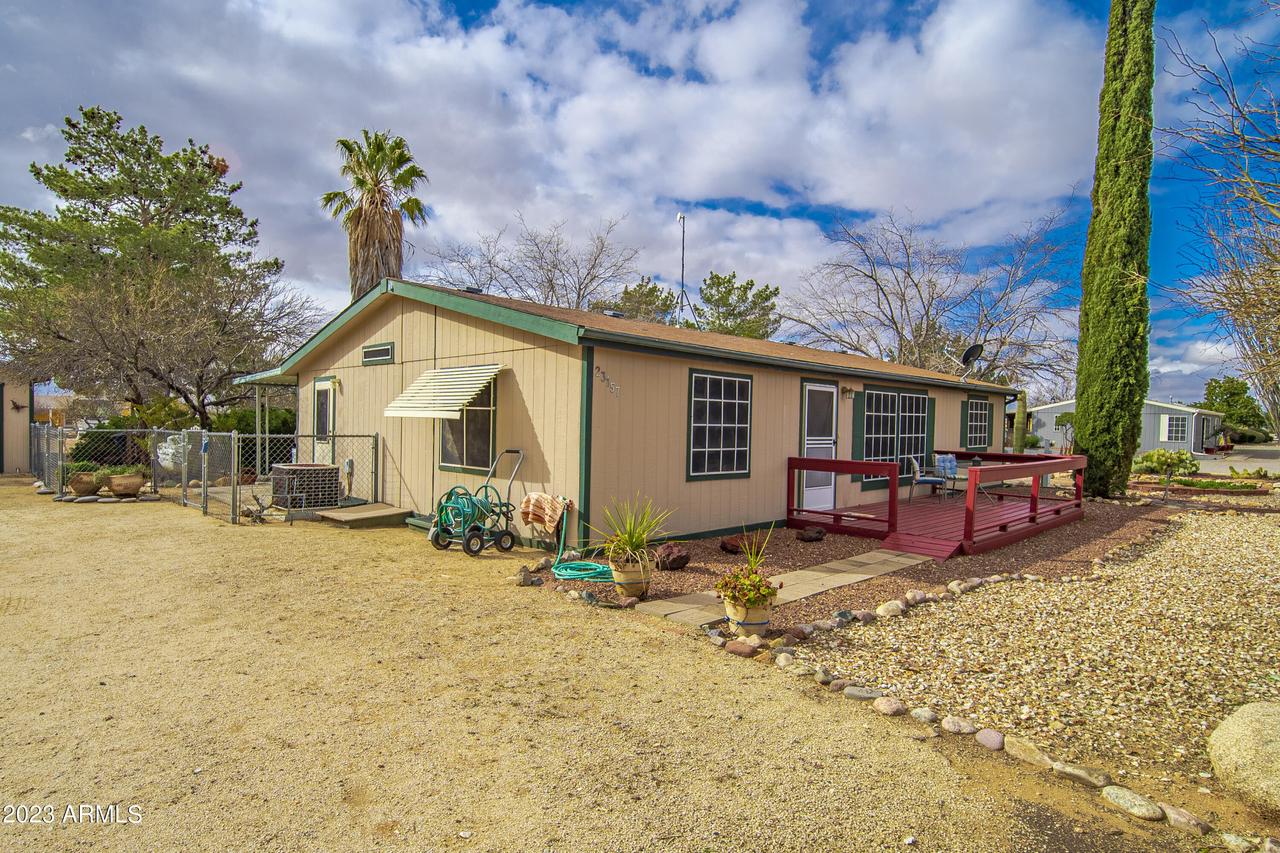 23157 W Staghorn Ln., Congress, AZ 85332