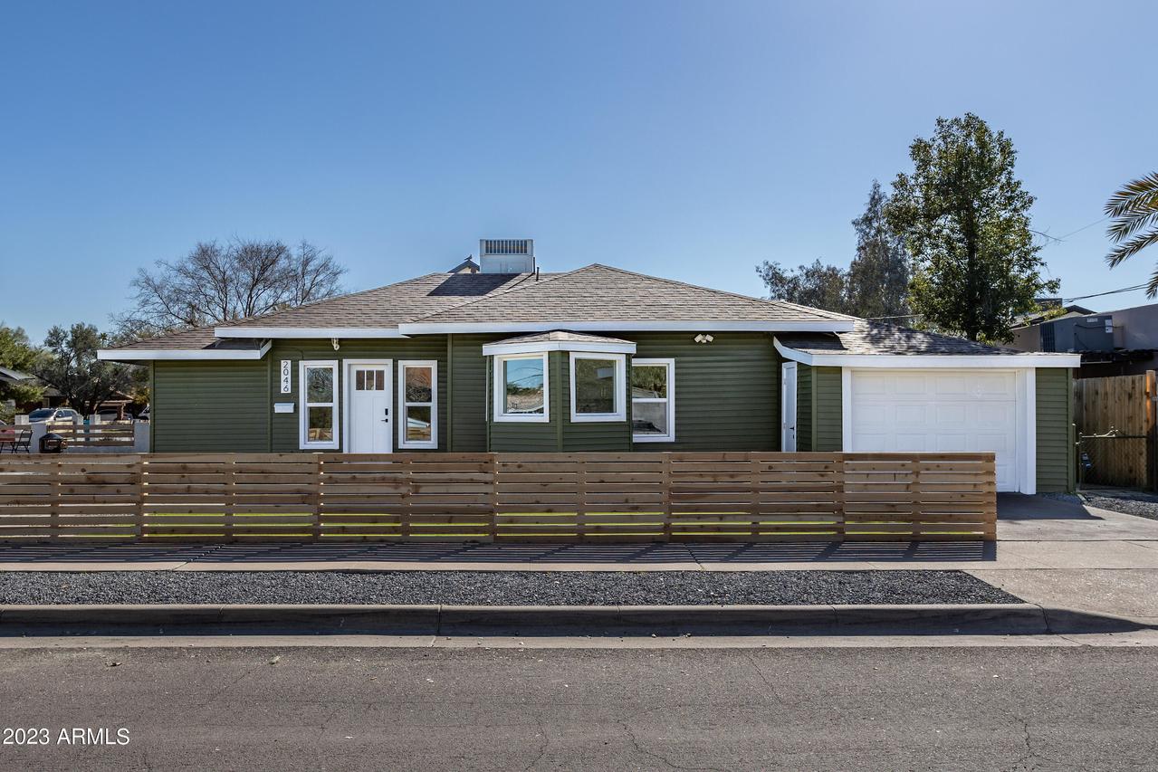2046 N 11th St., Phoenix, AZ 85006
