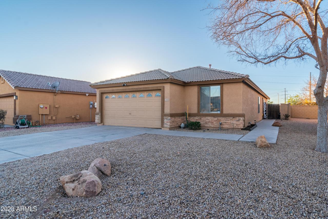 16944 N Briarwood Dr., Surprise, AZ 85378