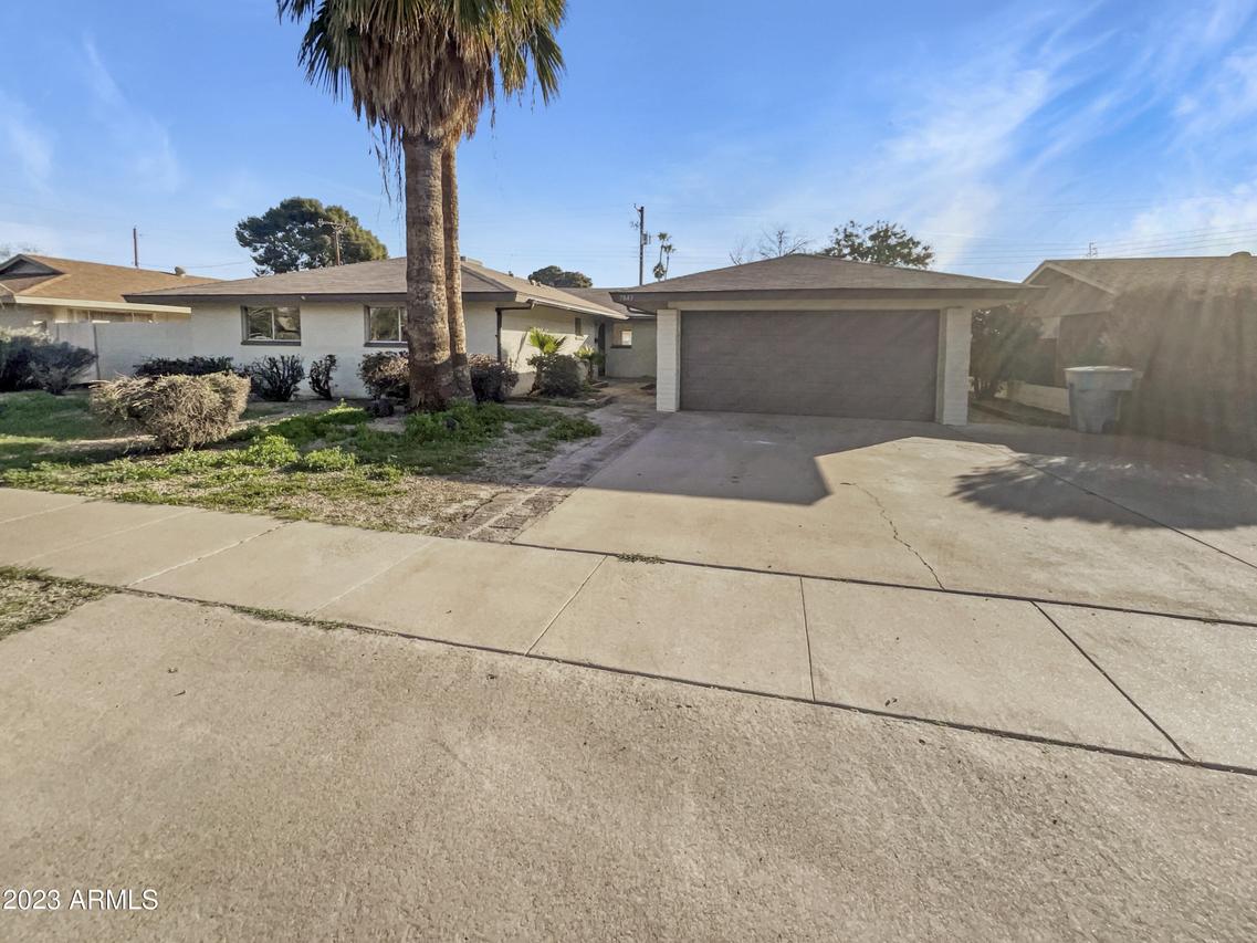 7843 N 33rd Ave., Phoenix, AZ 85051