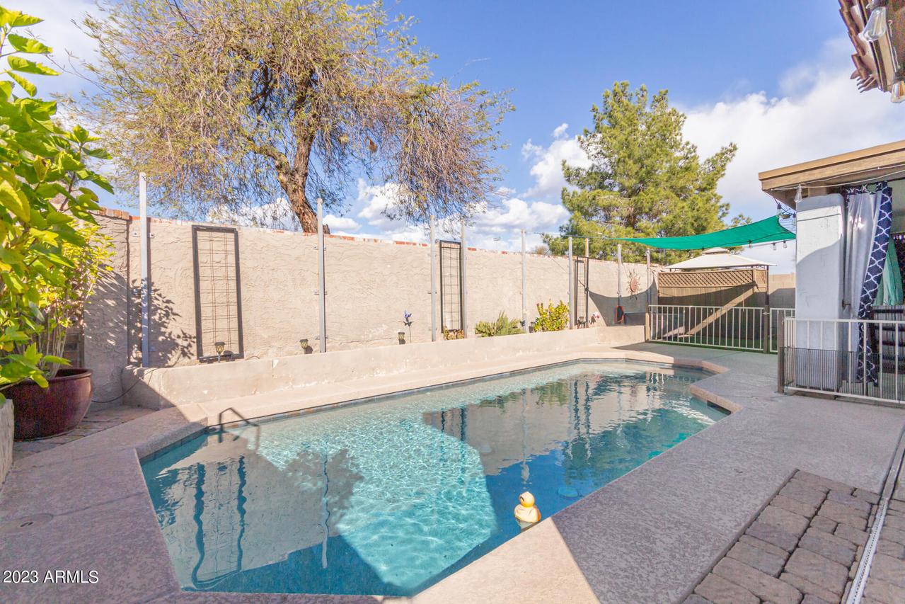 6618 W Caribbean Ln., Glendale, AZ 85306