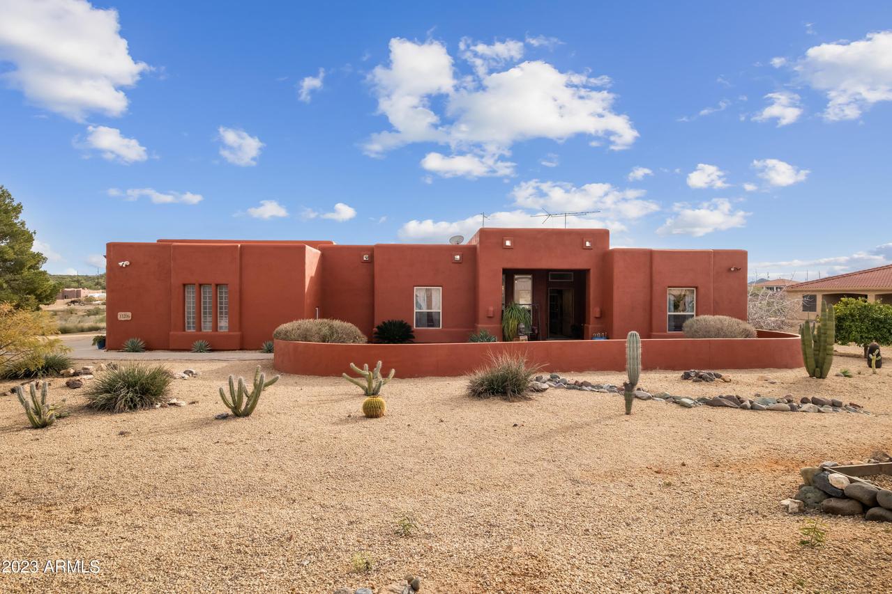 33206 N 12th St., Phoenix, AZ 85085