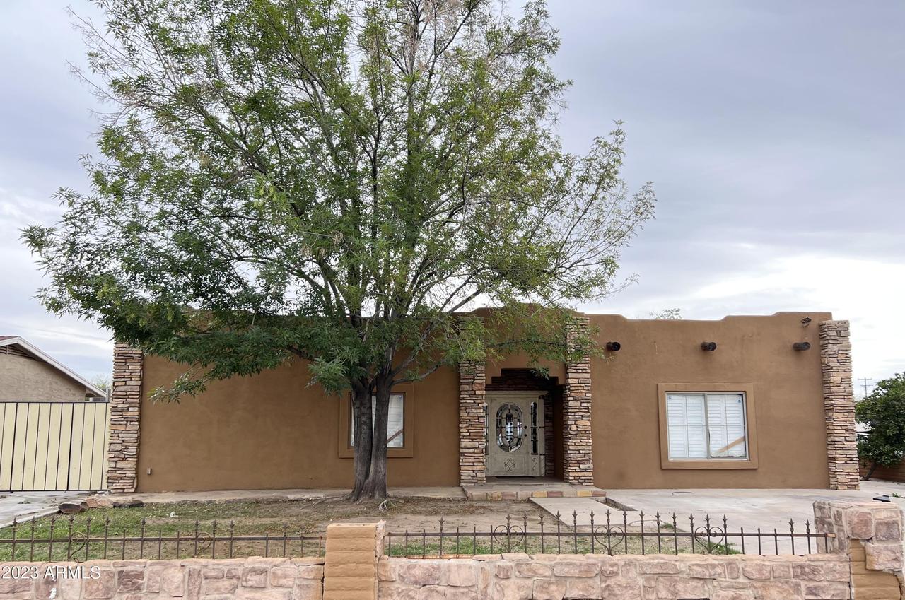 6225 W Britton Ave., Phoenix, AZ 85033