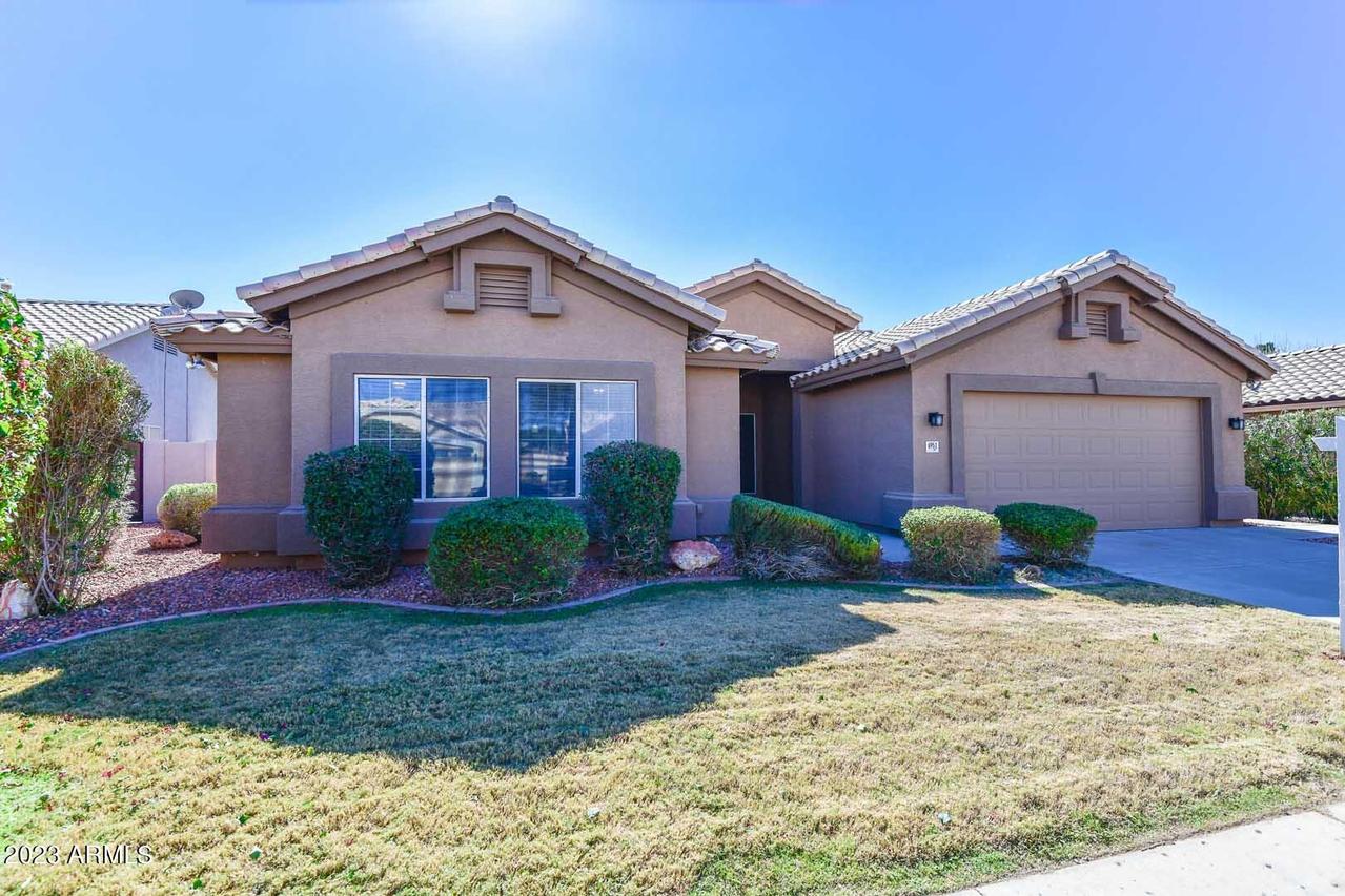 6951 W Robin Ln., Glendale, AZ 85310
