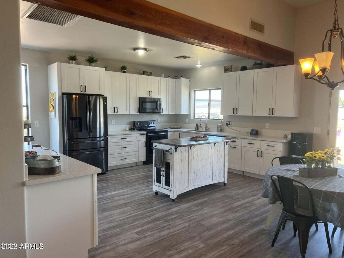 8925 S 214th Dr., Buckeye, AZ 85326