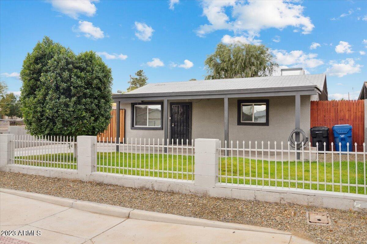 126 S 6th St., Avondale, AZ 85323