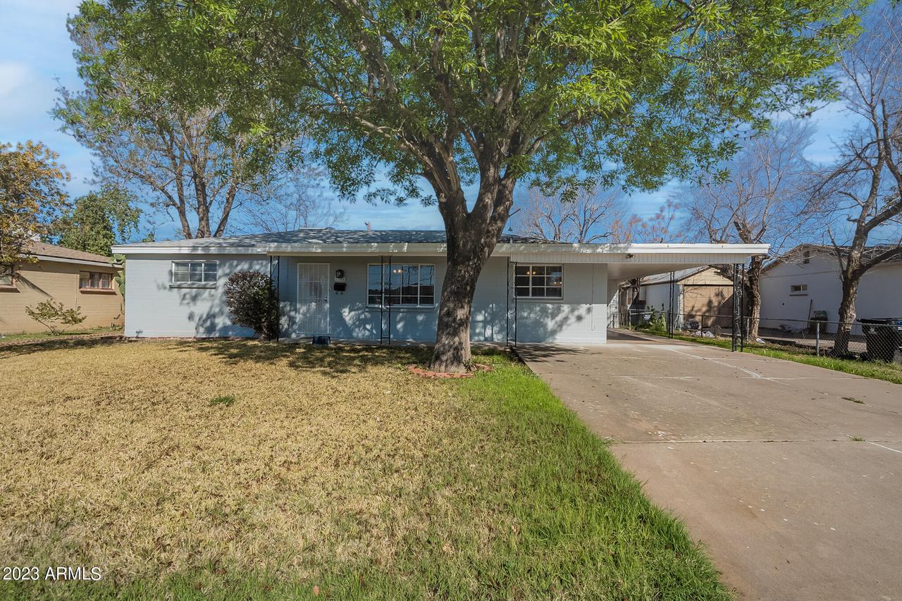 2746 W Las Palmaritas Dr., Phoenix, AZ 85051