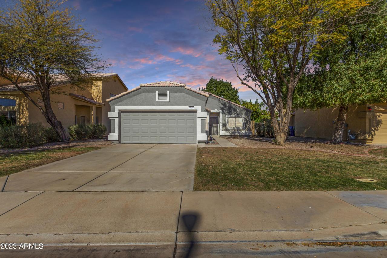 7430 E Medina Ave., Mesa, AZ 85209