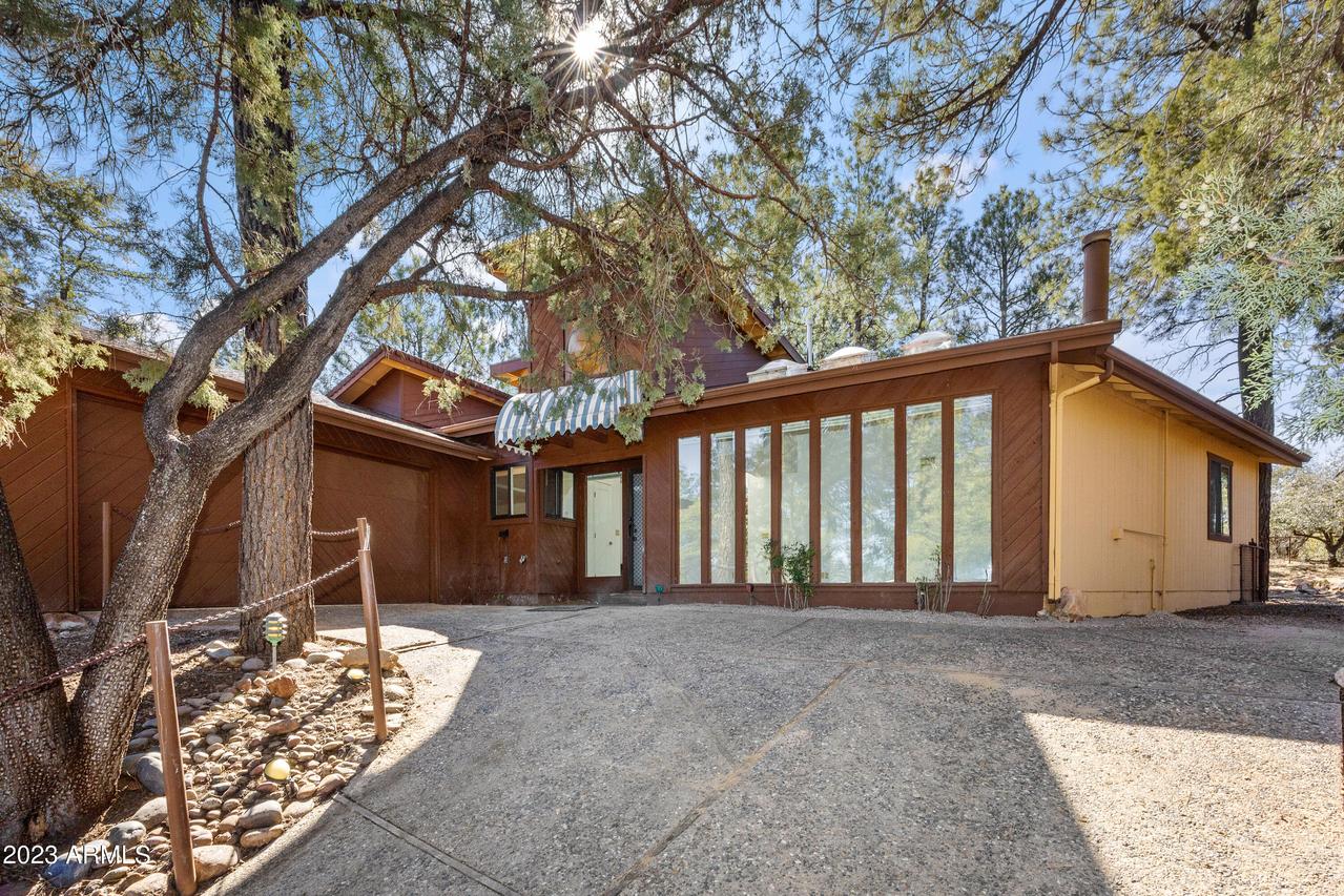 952 Buck Hill Rd., Prescott, AZ 86303