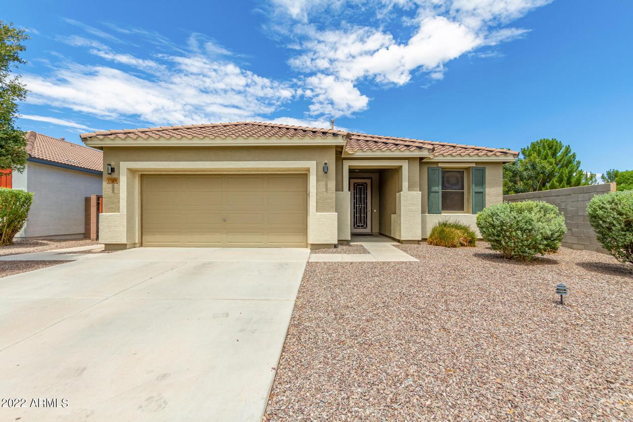 1260 W Loemann Dr., San Tan Valley, AZ 85143