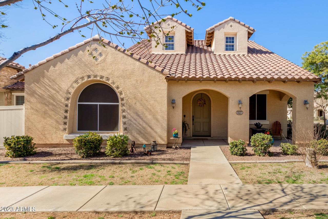 1127 S Storment Ln., Gilbert, AZ 85296