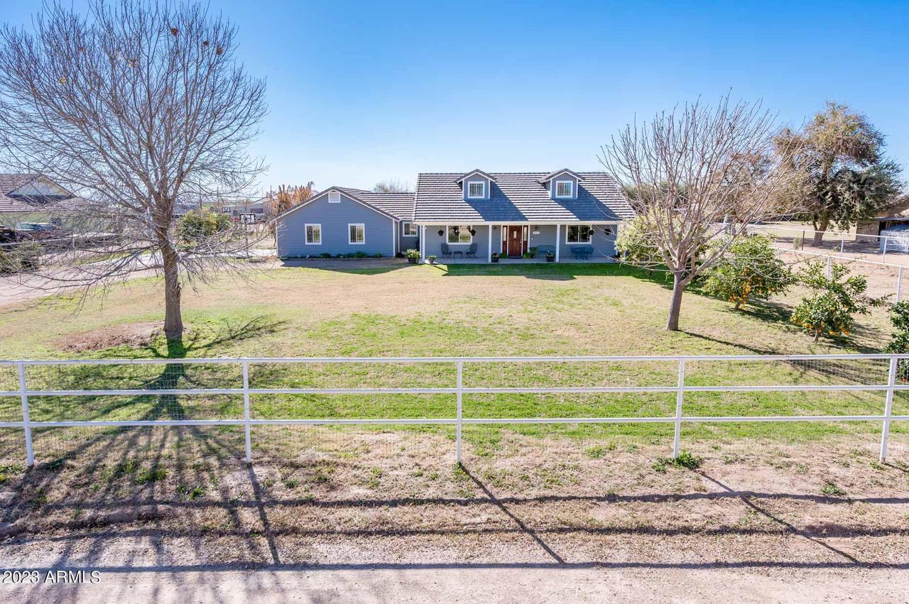 4927 E Beehive Rd., San Tan Valley, AZ 85140