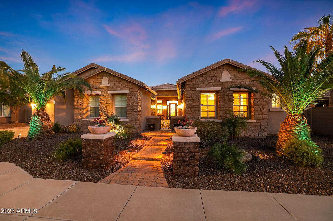 4935 W Yearling Rd., Phoenix, AZ 85083