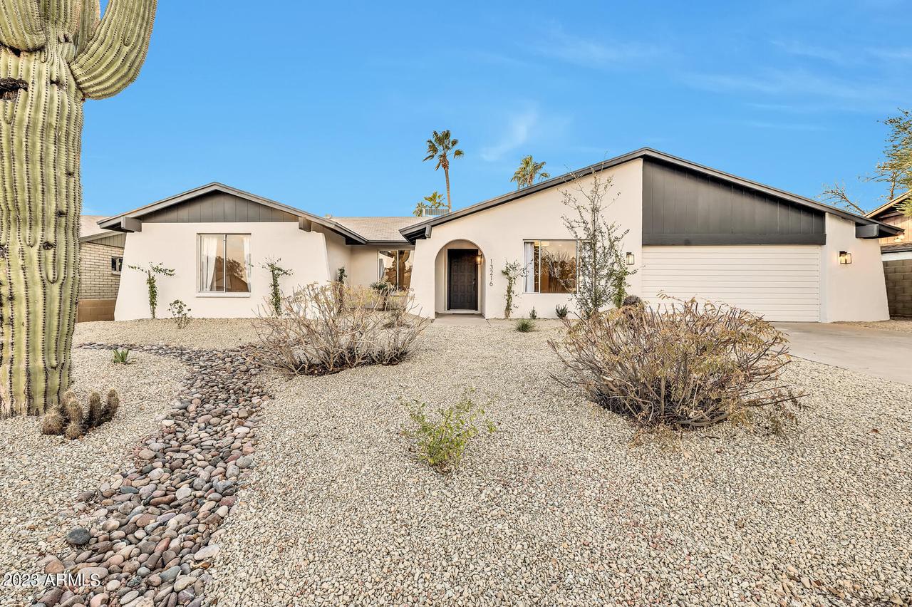 13216 N 30th Pl., Phoenix, AZ 85032