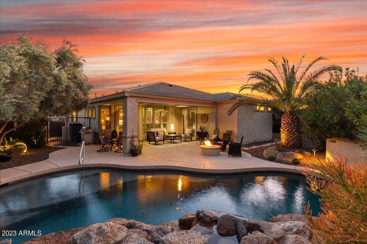 13040 W Hummingbird Ter., Peoria, AZ 85383