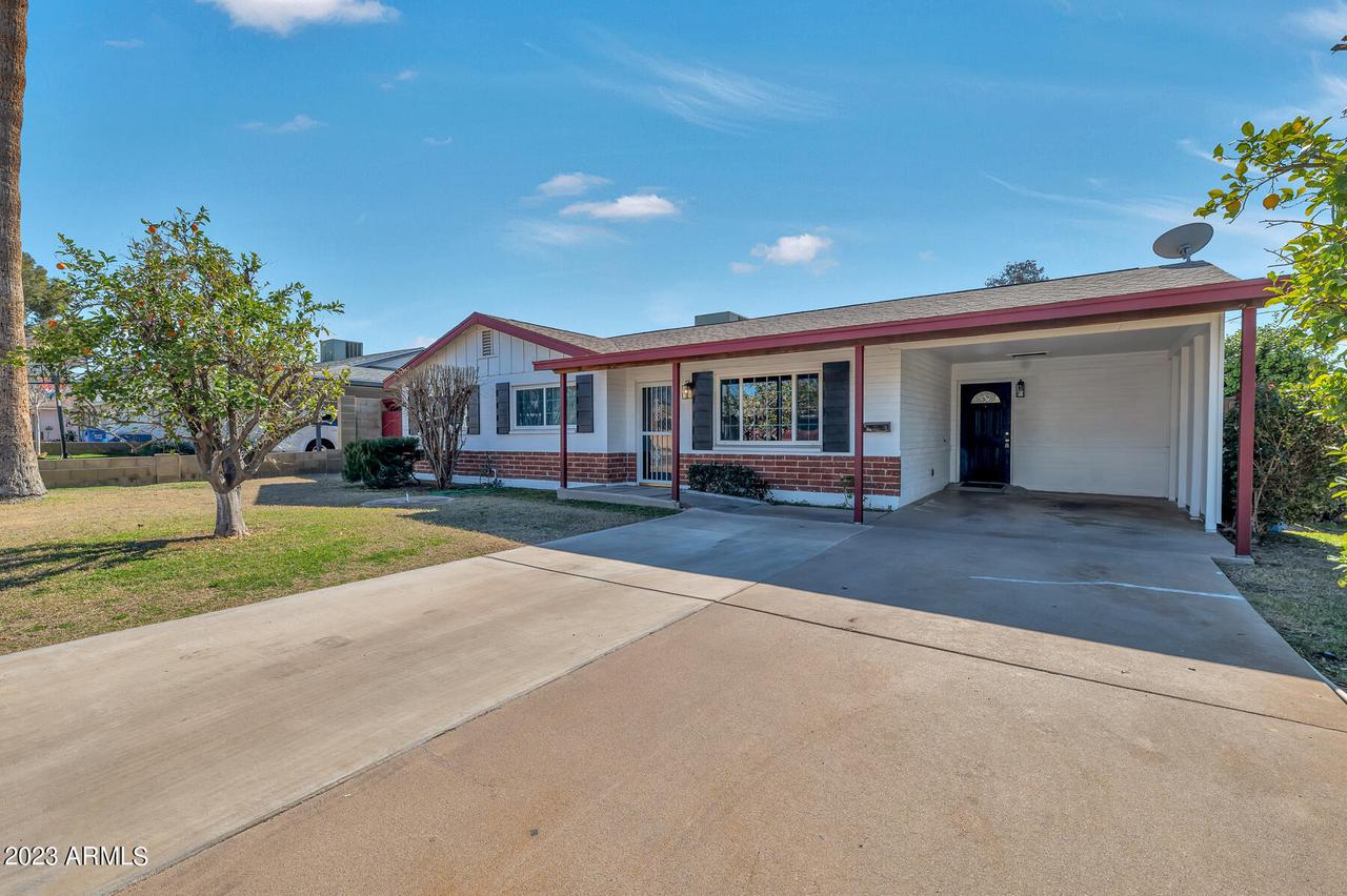 1041 E El Camino Dr., Phoenix, AZ 85020