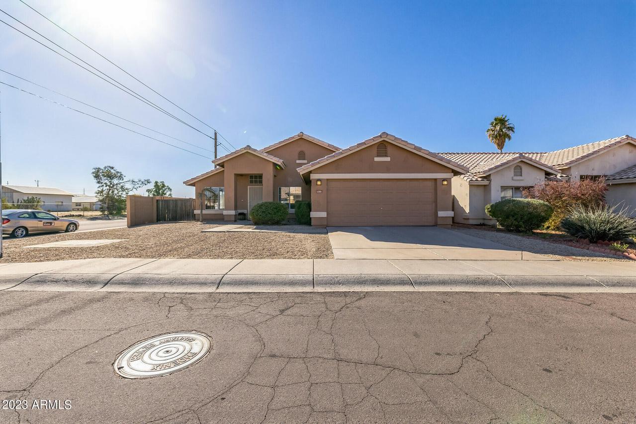 1301 W Villa Maria Dr., Phoenix, AZ 85023