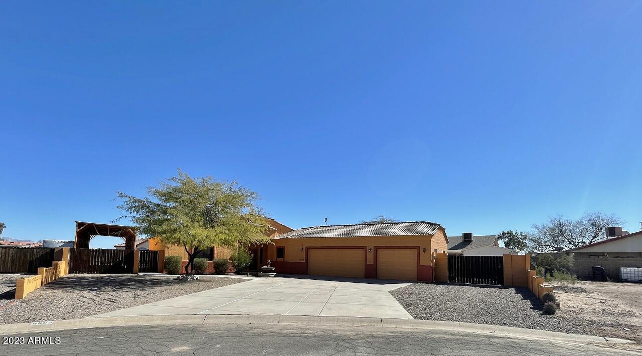 8559 W Canterbury Ln., Arizona City, AZ 85123
