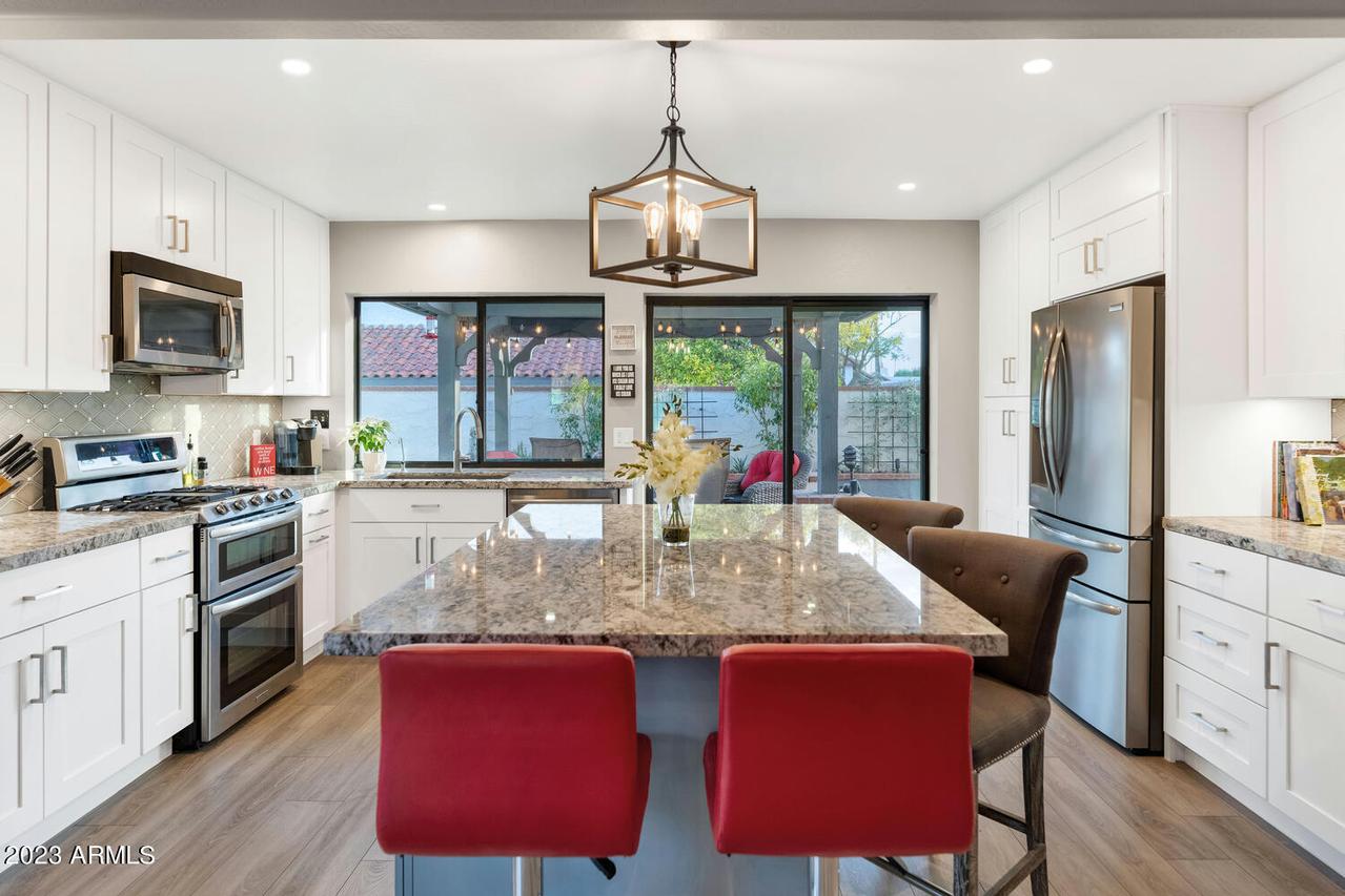 5822 N Scottsdale Rd., Paradise Valley, AZ 85253