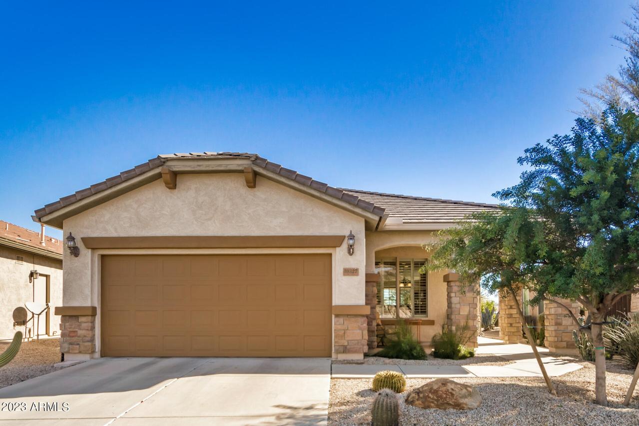 30327 N Saddlebag Ln., San Tan Valley, AZ 85143