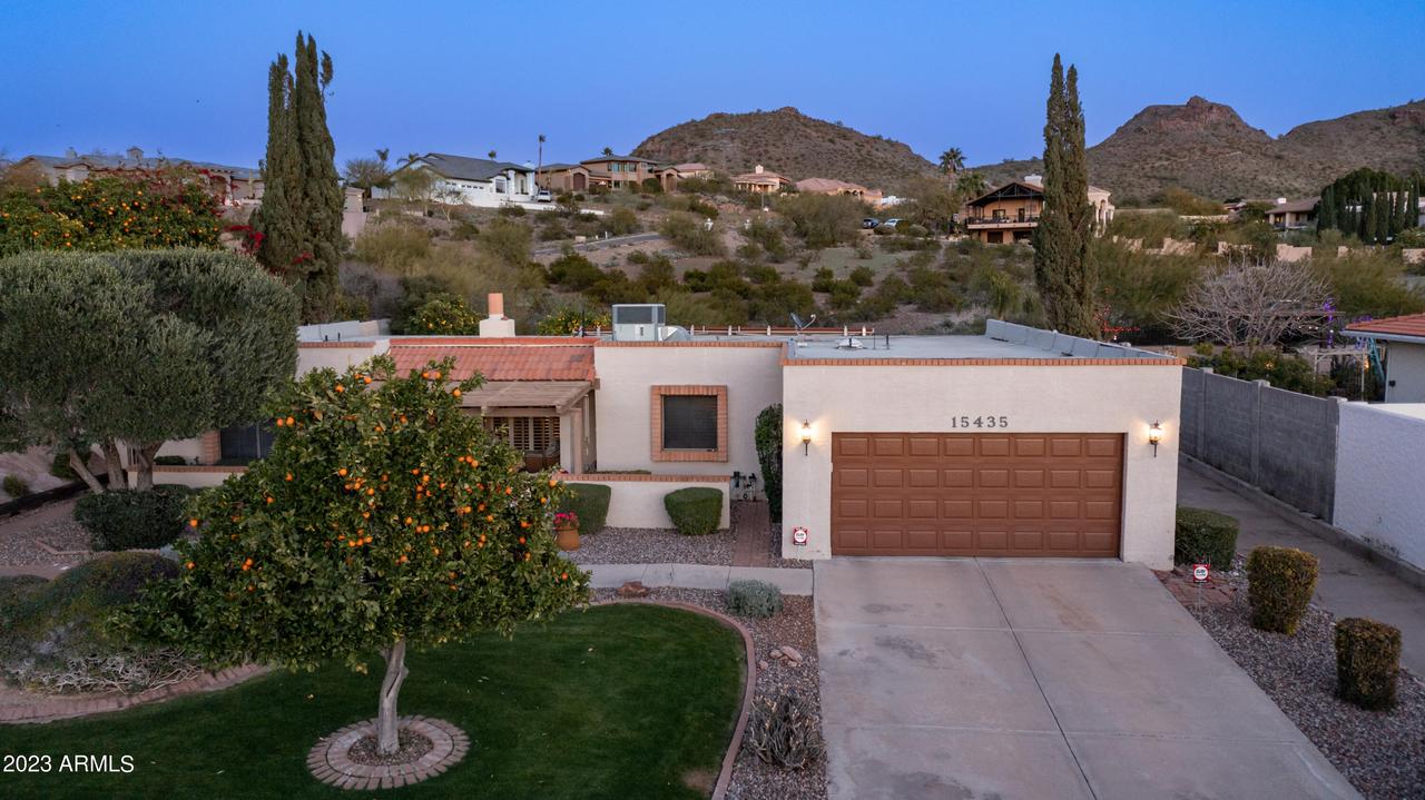 15435 N 9th Pl., Phoenix, AZ 85022