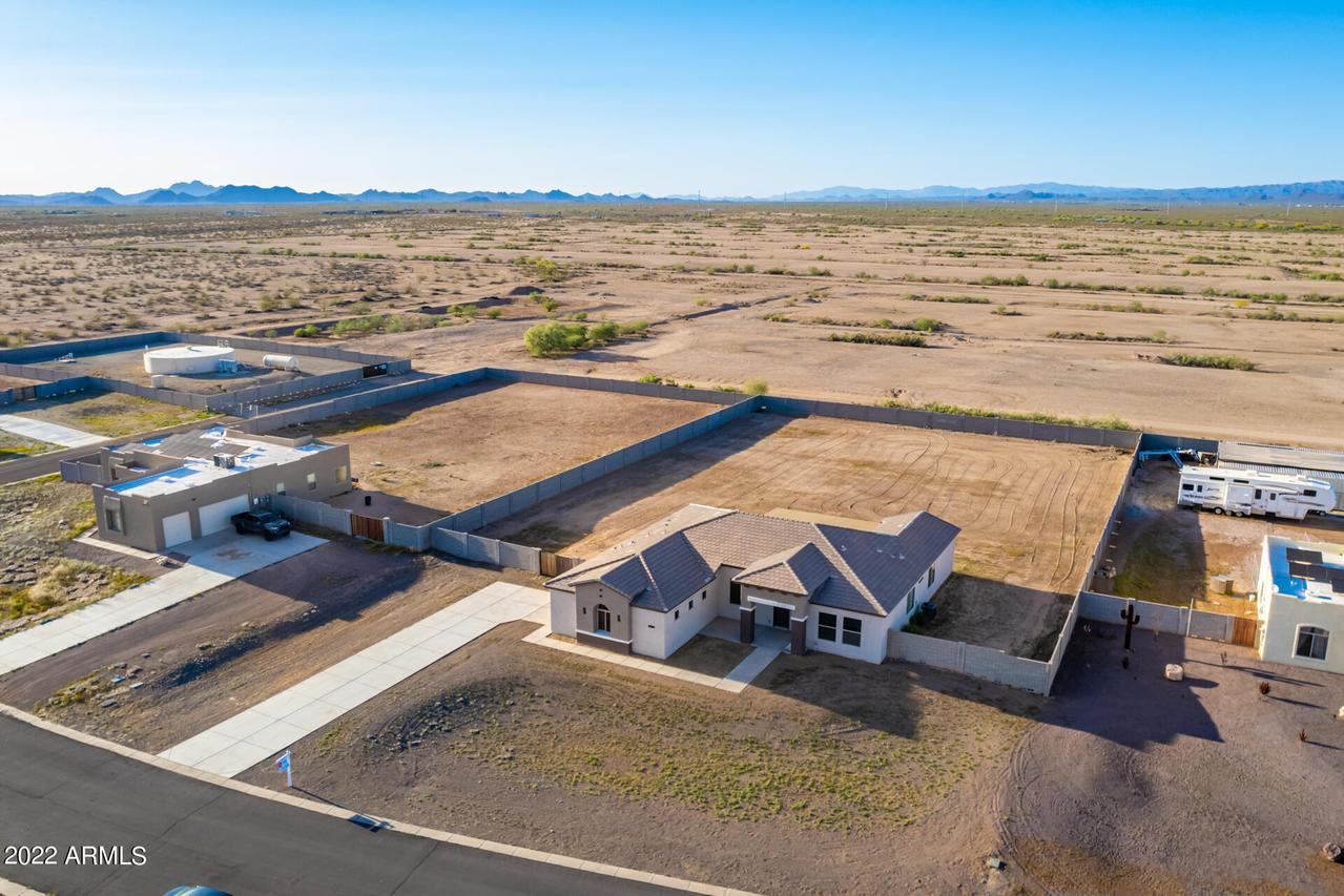 24412 W Morning Vista Ln., Wittmann, AZ 85361