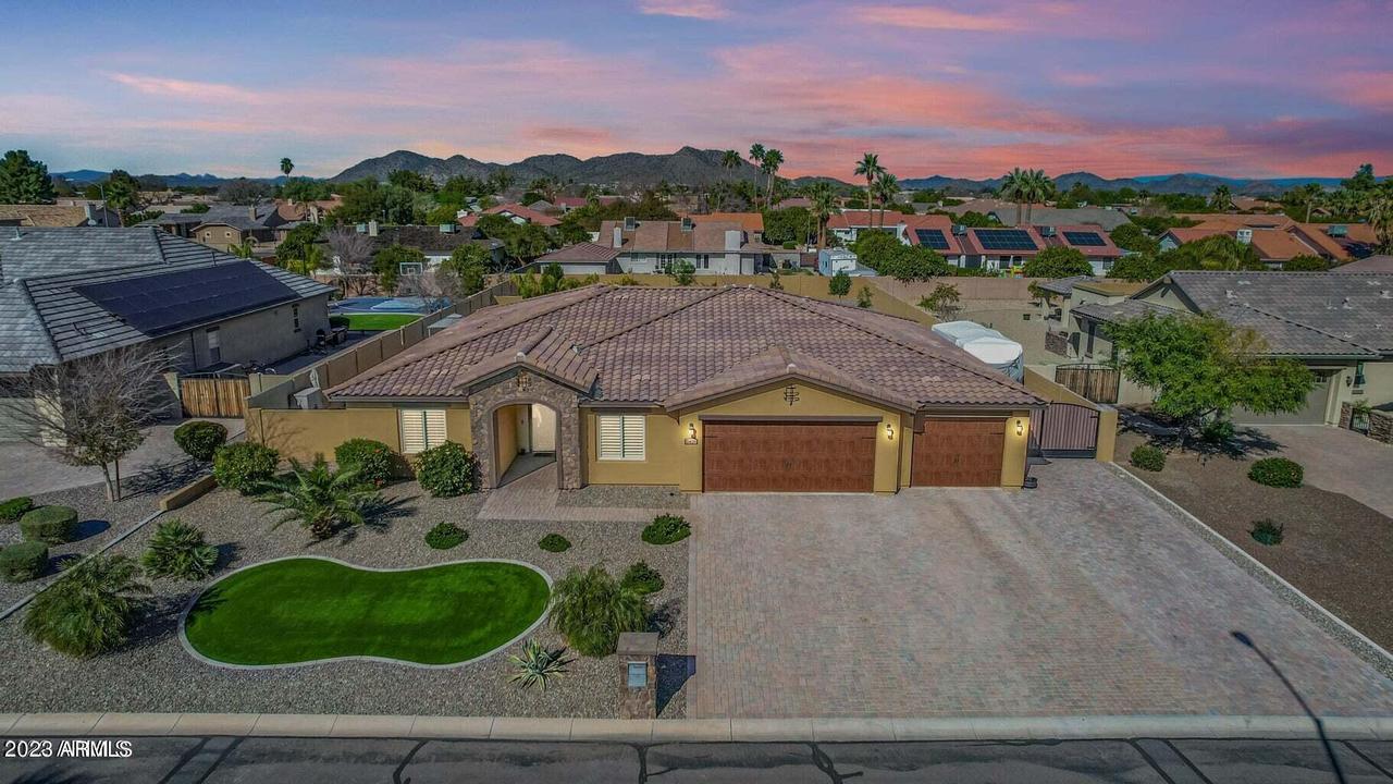 8428 W Sands Ct., Peoria, AZ 85383