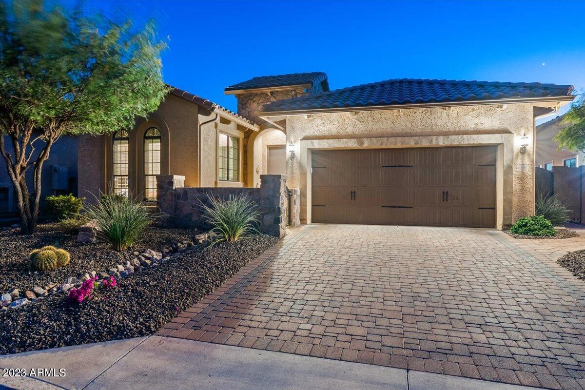 1818 N Waverly, Mesa, AZ 85207