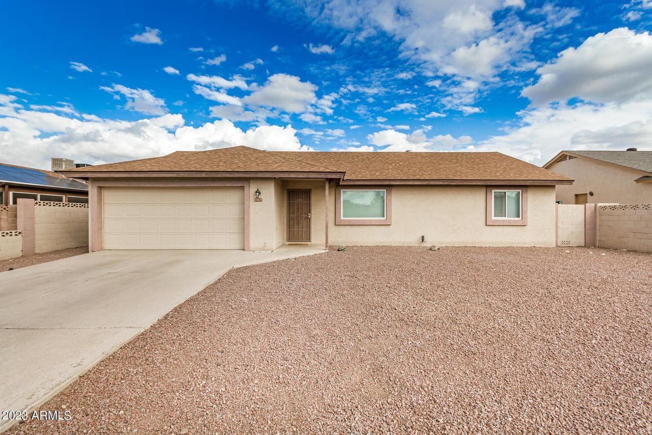 10637 N 115th Ave., Youngtown, AZ 85363