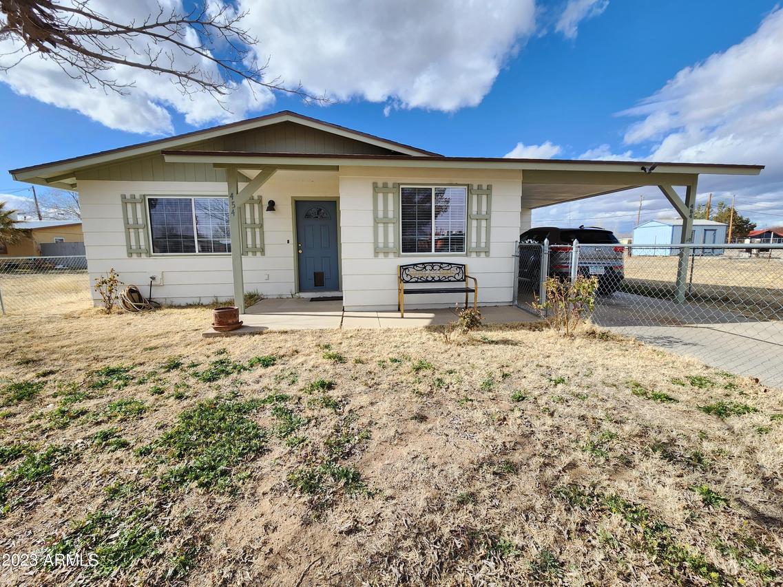 454 N Curtis Ave., Willcox, AZ 85643