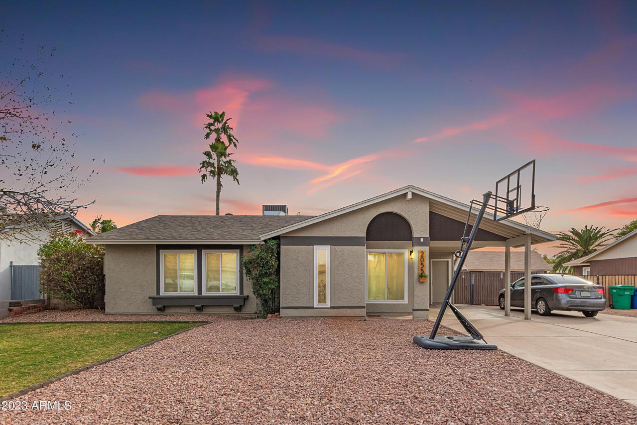 2055 E Juanita Ave., Mesa, AZ 85204
