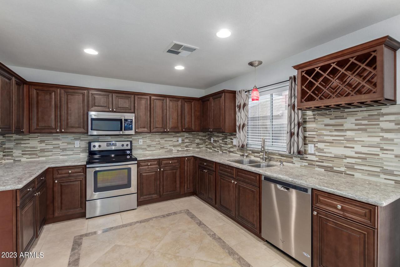 16805 S 28th Pl., Phoenix, AZ 85048