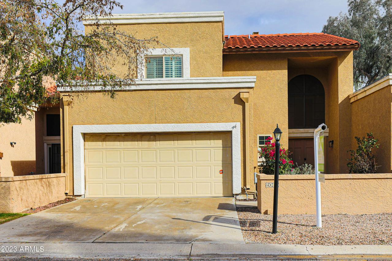 2069 N Sunset Dr., Chandler, AZ 85225