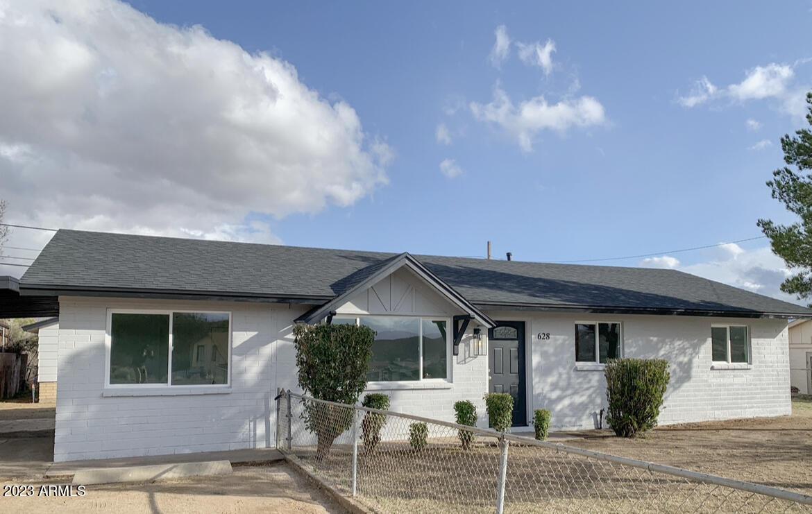 628 E Skyline Dr., Globe, AZ 85501