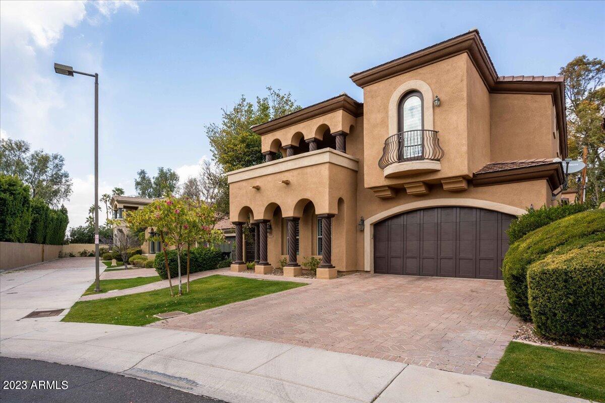 3410 E Pyrenees Pass, Phoenix, AZ 85018