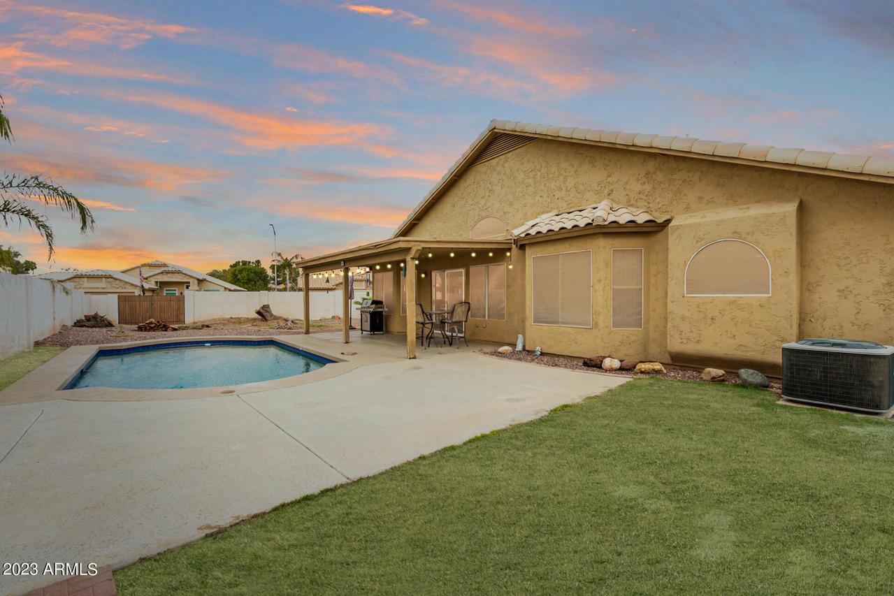 10035 W Burnett Rd., Peoria, AZ 85382