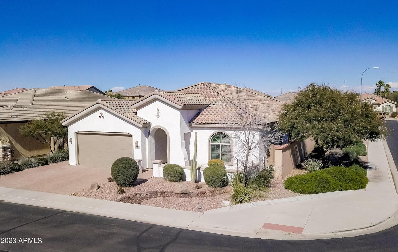 1972 E Canyon Way, Chandler, AZ 85249