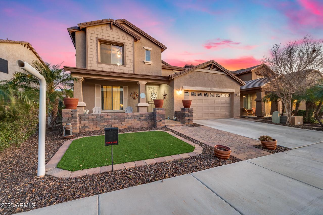 11727 W Patrick Ln., Sun City, AZ 85373
