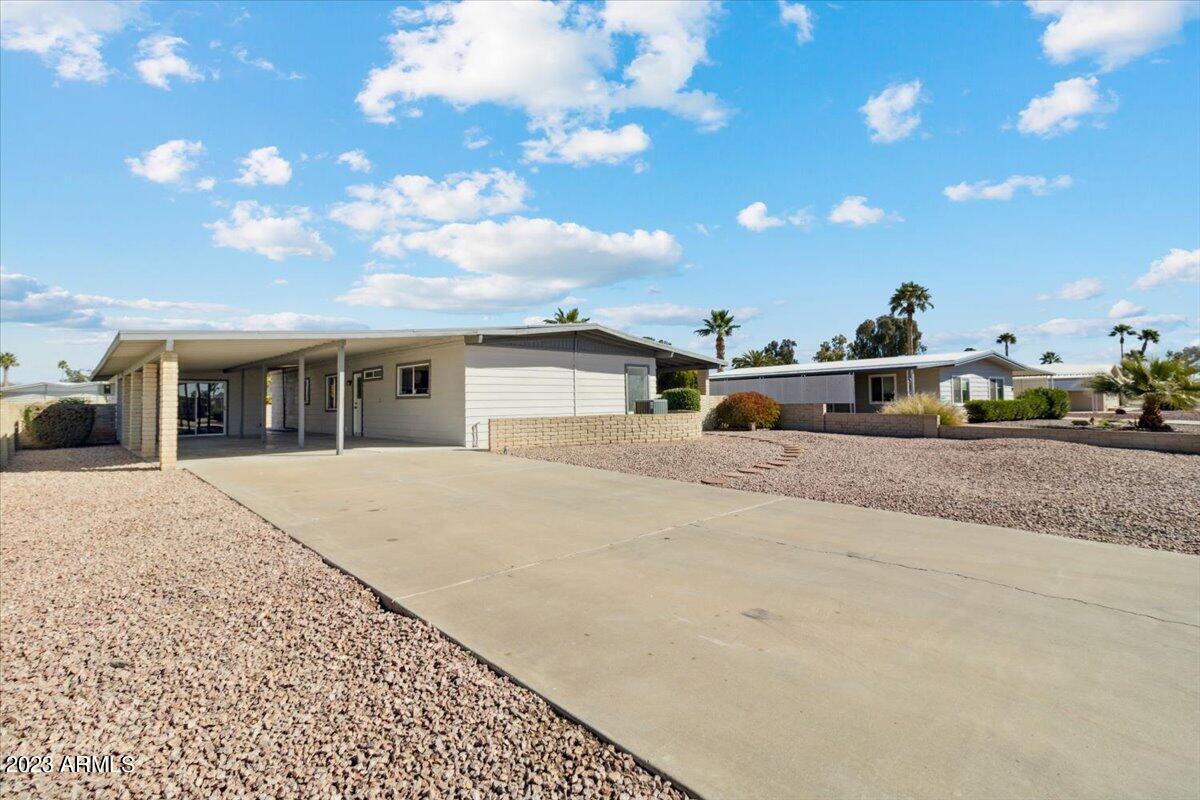 9105 E Country Club Dr., Sun Lakes, AZ 85248