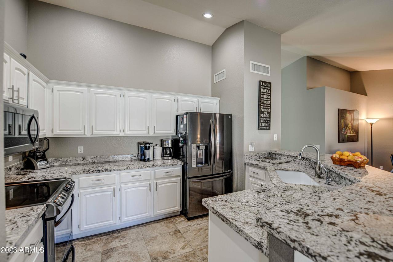 10552 E Voax Dr., Sun Lakes, AZ 85248