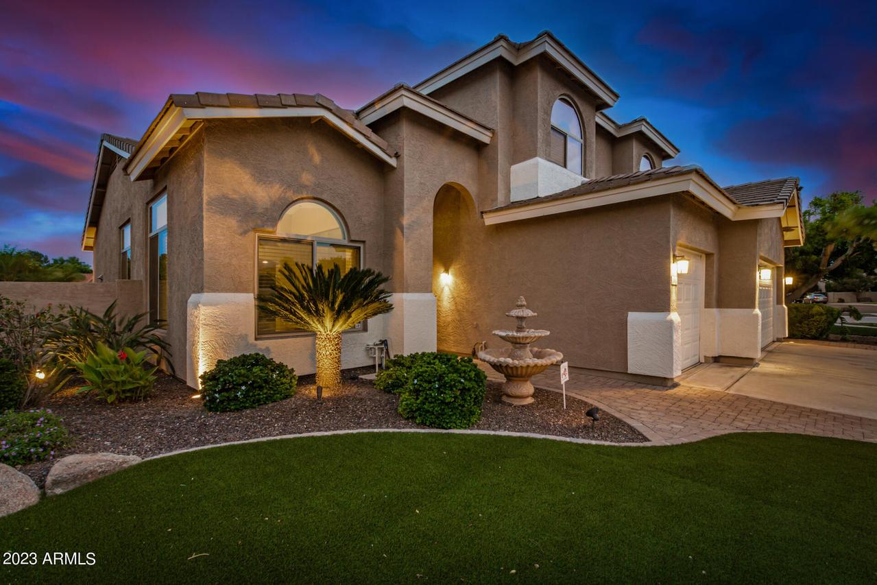 875 N Date Palm Dr., Gilbert, AZ 85234