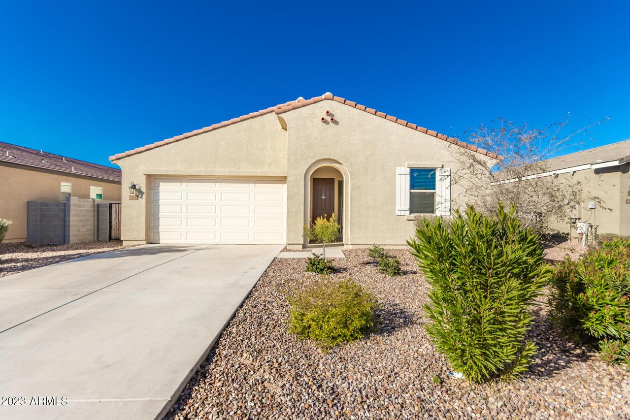 7196 E Gamebird Way, San Tan Valley, AZ 85143