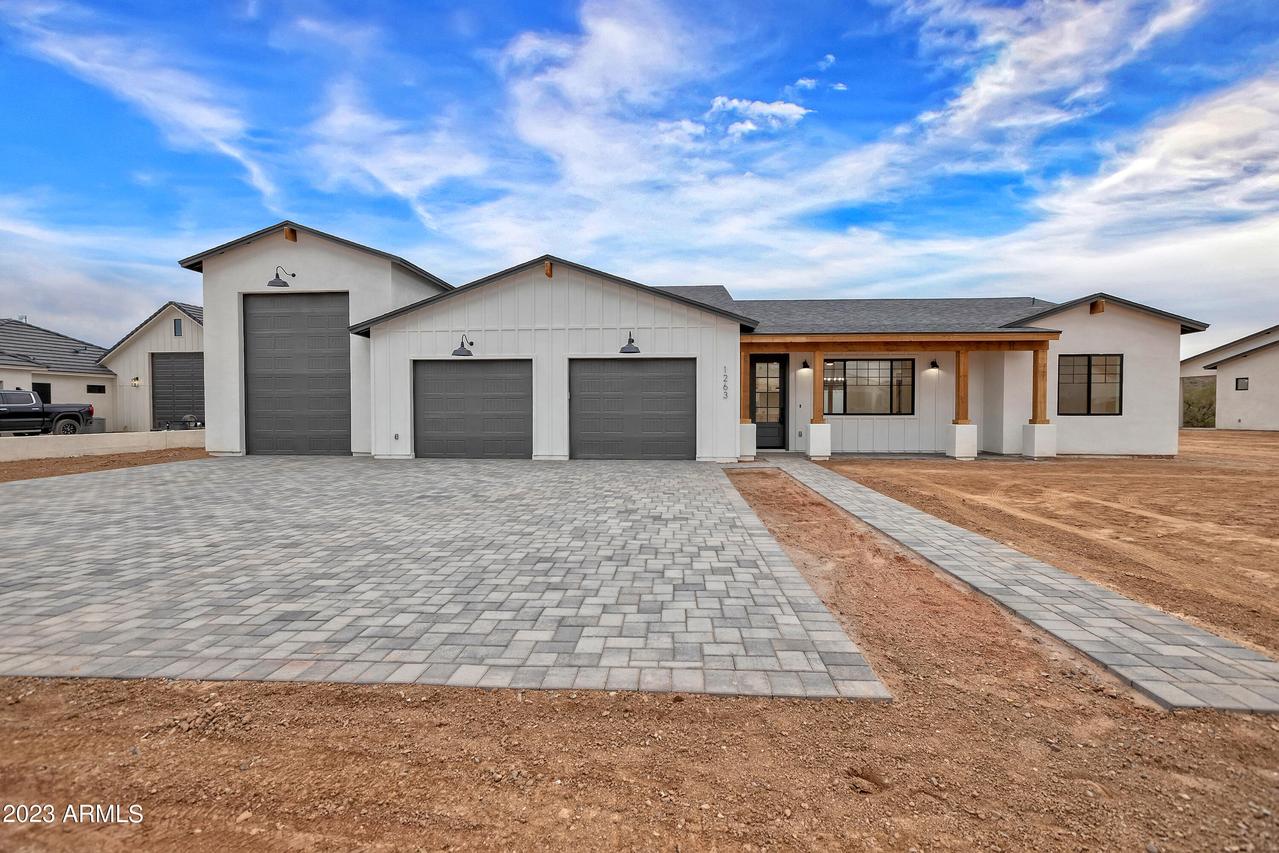 1263 N Lucky Ln., Queen Creek, AZ 85144
