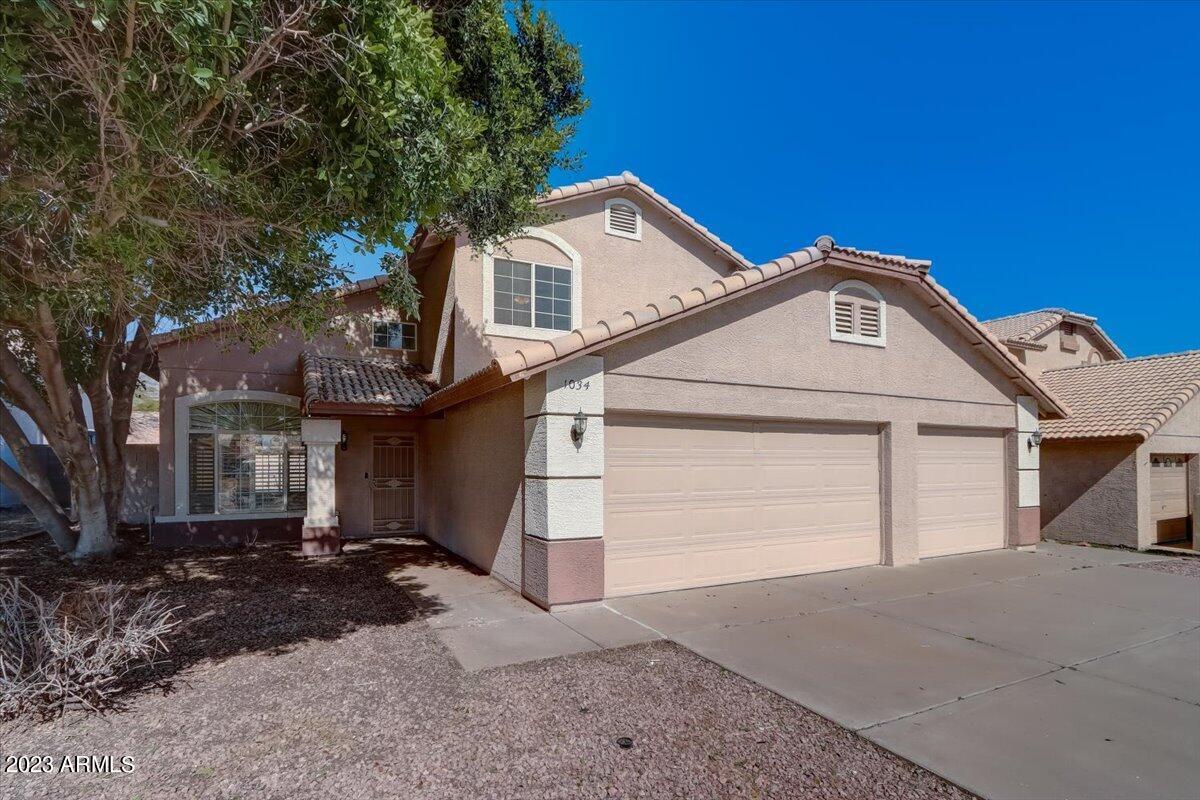 1034 W Woodman Dr., Tempe, AZ 85283